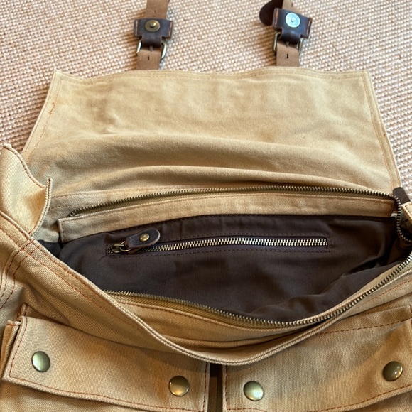 Gearonic Tan Canvas & Leather Messenger Bag - Picture 7 of 8